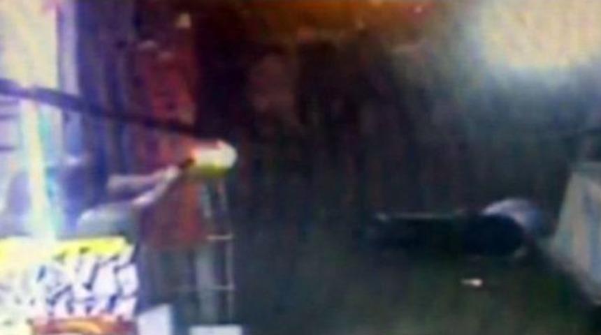 Elazığ&rsquo;daki Cinayet Anı Saniye Saniye Kameraya Yansıdı