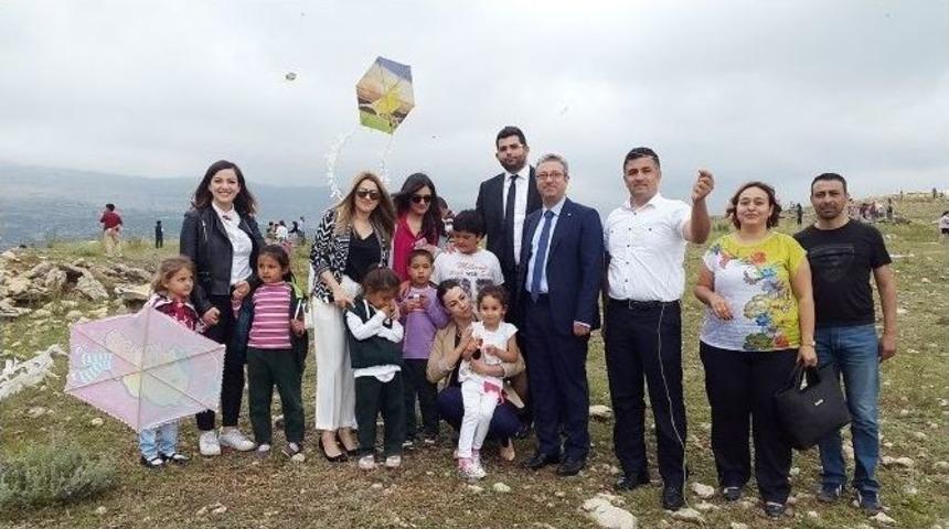 Mersin Barosu, &Ccedil;ocuklarla Buluştu