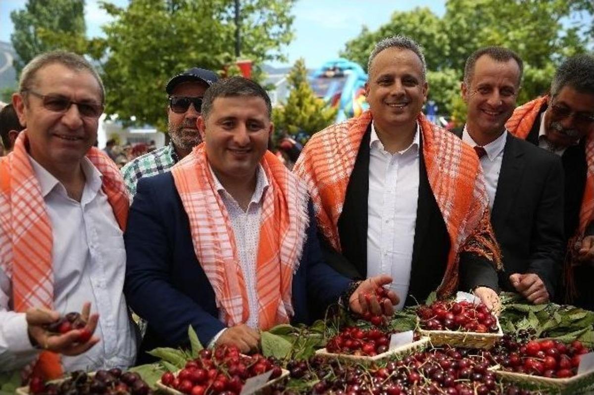 Belenbaşı&rsquo;nın Kirazları 12. Kez G&ouml;r&uuml;c&uuml;ye &Ccedil;ıktı