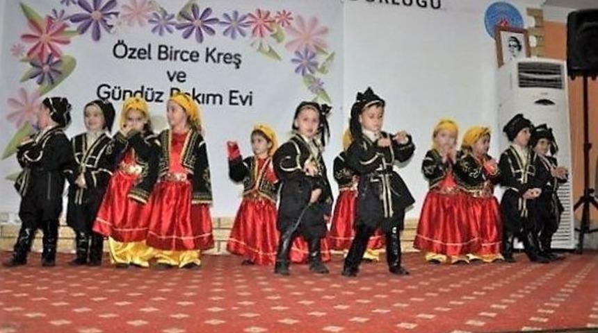 Minikler, Yaza "merhaba" Dedi