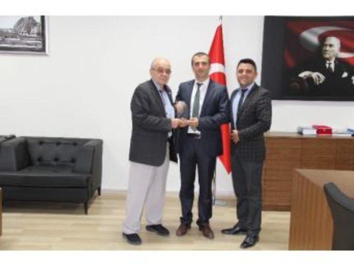Türk Kızılay’ından Afyonkarahisar Kamu Hastaneler Birliği Genel Sekreterliğine Ziyaret