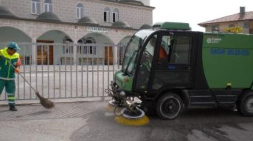 Sincan&rsquo;da Camiler Ramazan&rsquo;a Hazırlanıyor