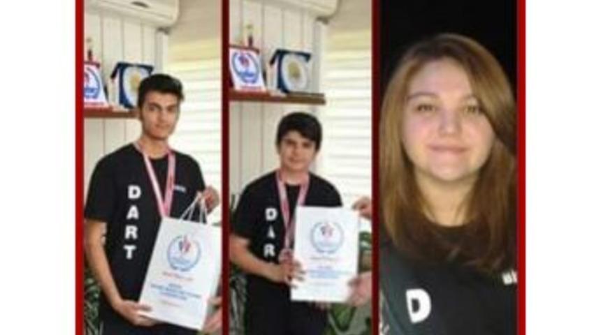 Boz&uuml;y&uuml;kl&uuml; Dart Sporcuları Milli Takımda