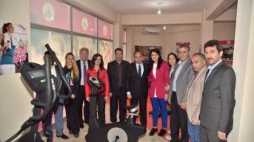 Kartepeli Kadınlardan Başkan &Uuml;z&uuml;lmez&rsquo;e Teşekk&uuml;r