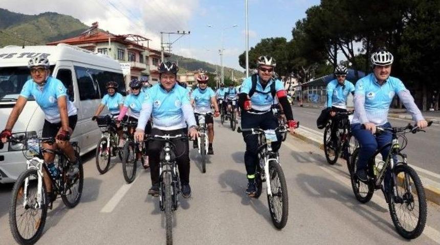 Sağlıklı Yaşal İ&ccedil;in Pedal &Ccedil;evirdiler