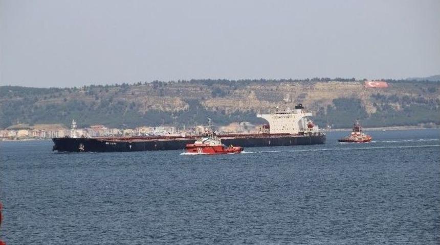 &Ccedil;anakkale Boğazı&rsquo;nda Gemi Arızası