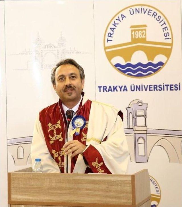 Trakya &Uuml;niversitesi&rsquo;nde Mezuniyet Heyecanı 1