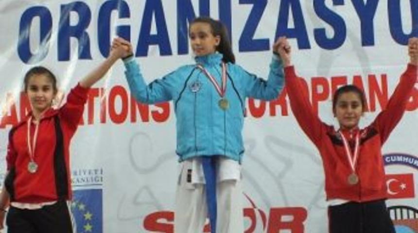 Sueda Özdemir Bronz Madalya Kazandı