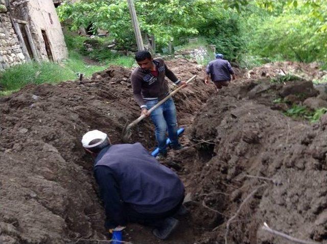 Kemah&rsquo;ta Şebeke Yenileme &Ccedil;alışmaları 1