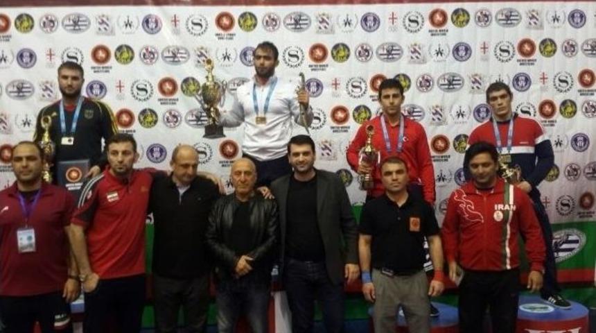 Yıldırım&rsquo;a Madalya Yağmuru