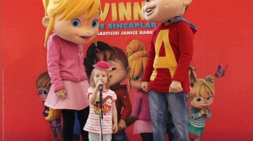 &Ccedil;ocuklar Alvin Ve Sincaplarla Birlikte Eğlendi