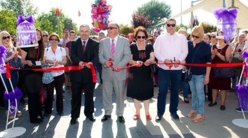 Umut Evleri&rsquo;nden Yıl Sonu Sergisi