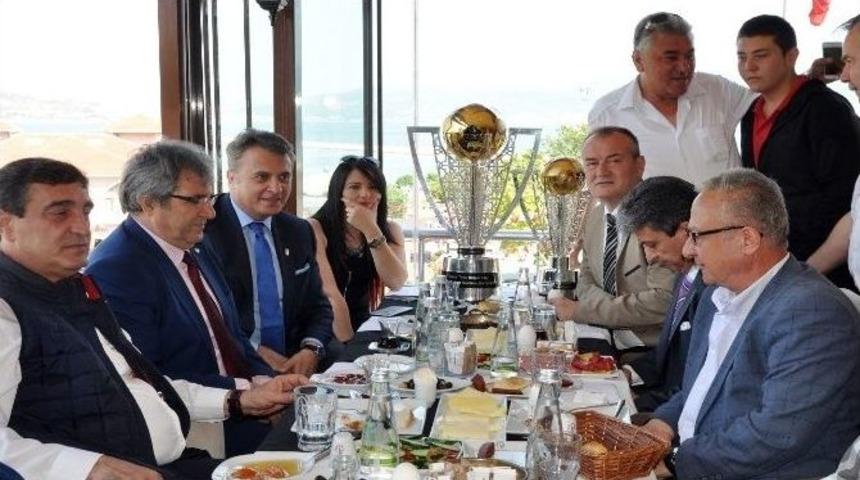 Beşiktaş&rsquo;ın Şampiyonluk Kupası Bandırma&rsquo;da