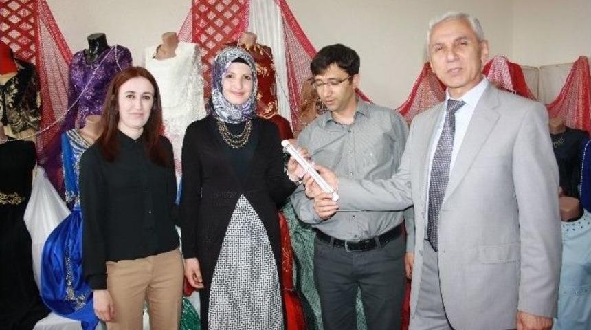 El Emeği G&ouml;z Nuru Eserler G&ouml;r&uuml;c&uuml;ye &Ccedil;ıktı