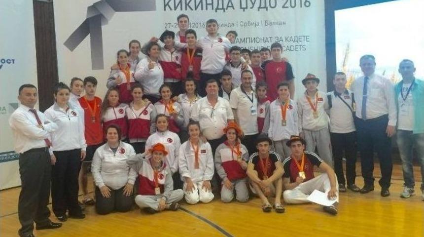 Judocu Aydın, Balkan 3.&rsquo;s&uuml; Oldu