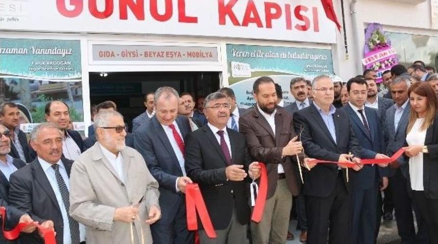 Niğde Belediyesi, İhtiya&ccedil; Sahipleri İ&ccedil;in Market A&ccedil;tı