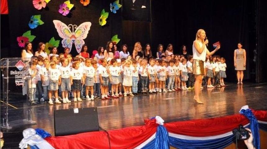 Bah&ccedil;eşehir Koleji Miniklerinden Muhteşem G&ouml;steri