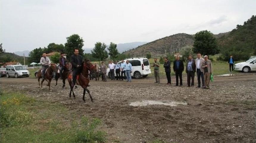 Osmancık Atlı Spor Kul&uuml;b&uuml;&rsquo;nden Sezon A&ccedil;ılışı