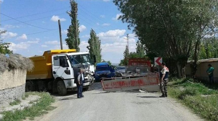 Kulu&rsquo;da Trafik Kazası: 4 Yaralı