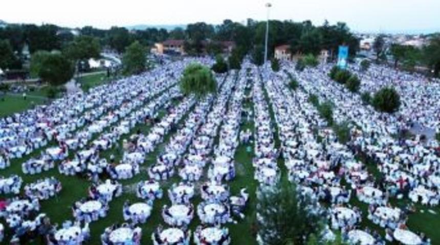 B&uuml;y&uuml;kşehir Belediyesi İftar Programlarını A&ccedil;ıkladı