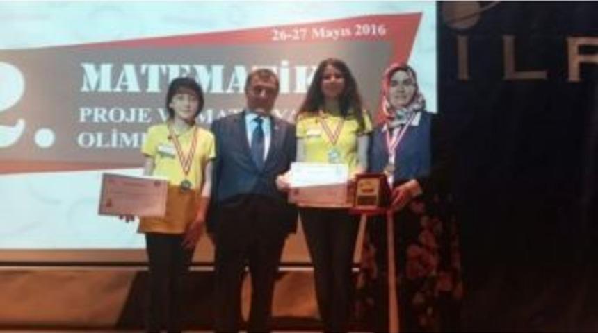 Materyal Olimpiyatlarından Altın Madalyayla D&ouml;nd&uuml;ler