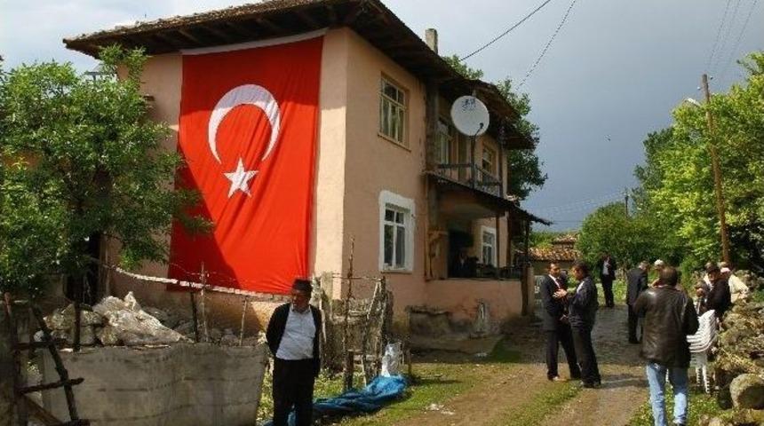 Şehit Ateşi Samsun&rsquo;a D&uuml;şt&uuml;