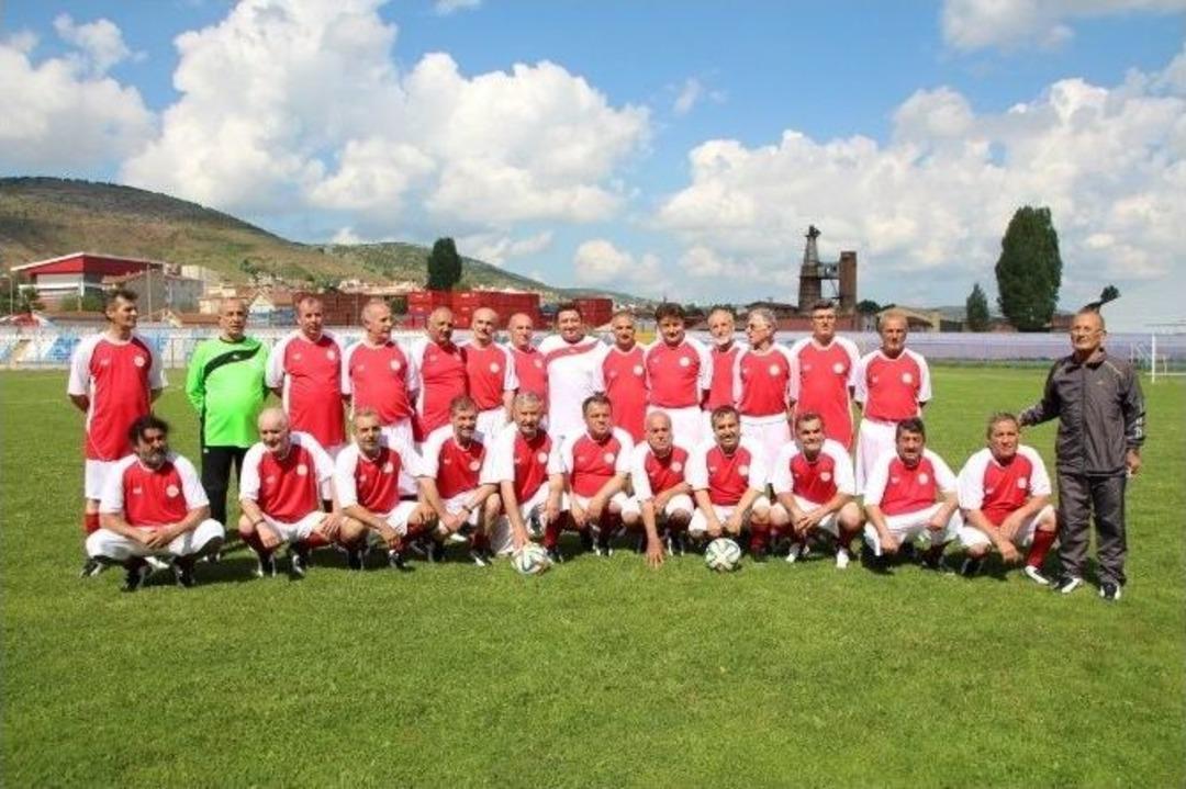 Ş&ouml;hretler Karması Yeşil Sahada Buluştu