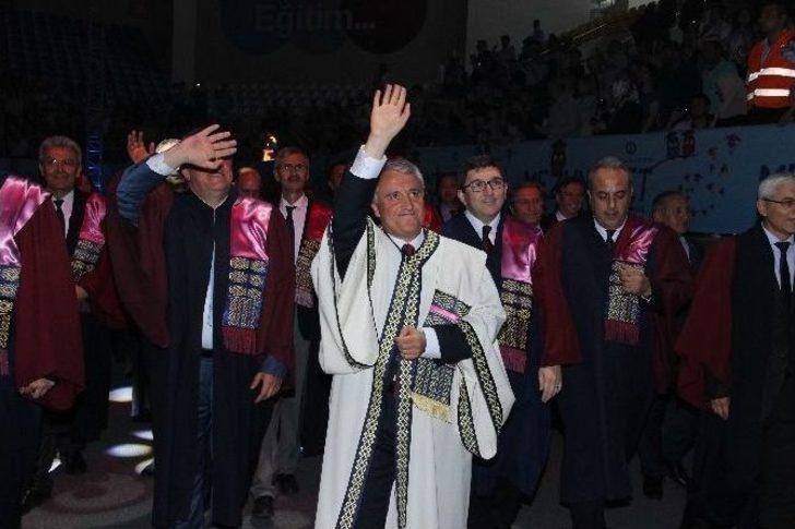 Her Yaştan Öğrenci Mezuniyet Coşkusu Yaşadı G1