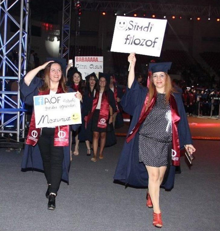 Her Yaştan Öğrenci Mezuniyet Coşkusu Yaşadı G2