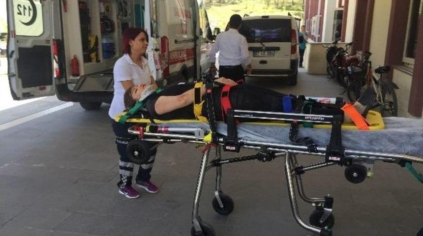 Manavgat&rsquo;ta Motosiklet Kazası: 2 Yaralı