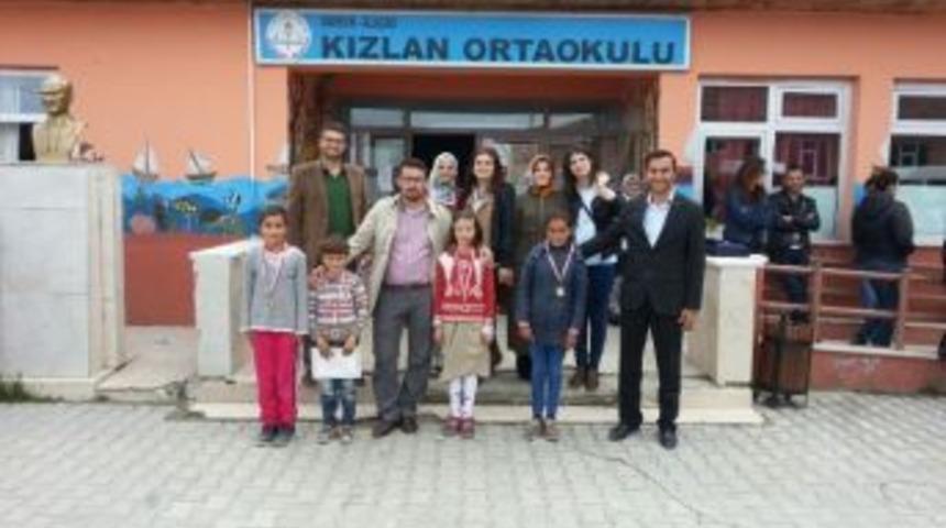 "iyilik Yap Kutuya At, Arkadaşın Bilmezse &Ouml;ğretmenin Bilir" Projesi