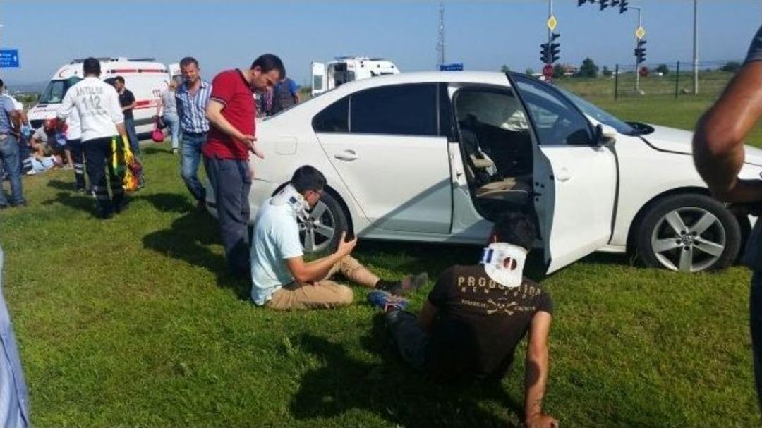 Antalya&rsquo;da Trafik Kazası: 7 Yaralı