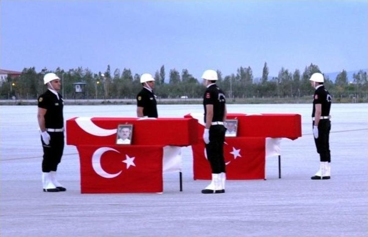 Şehit Kızından &lsquo;babam &Ouml;lmedi&rsquo; Feryadı