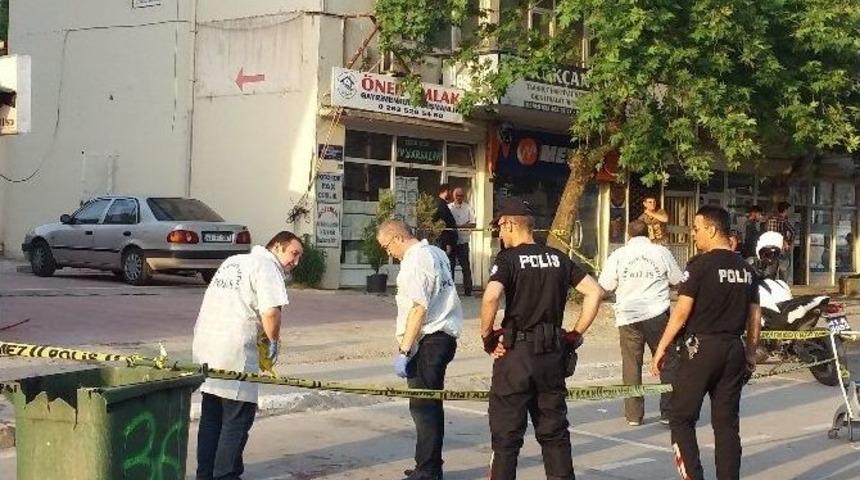 Kocaeli&rsquo;de Silahlı Kavga: 2 Yaralı