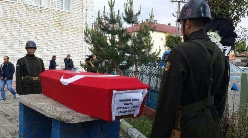 87 Yaşında &Ouml;len Kore Gazisi Son Yolculuğuna Uğurlandı