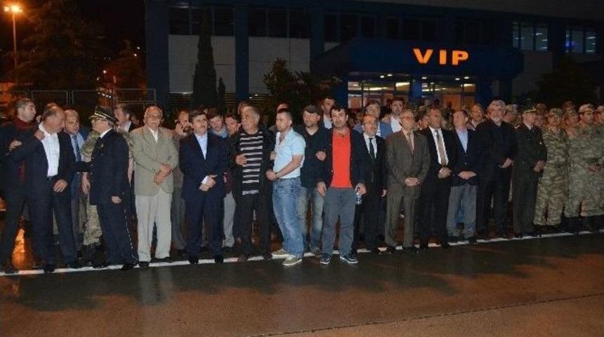 Giresunlu Şehit Polis Memurunun Cenazesi Trabzon&rsquo;a Getirildi