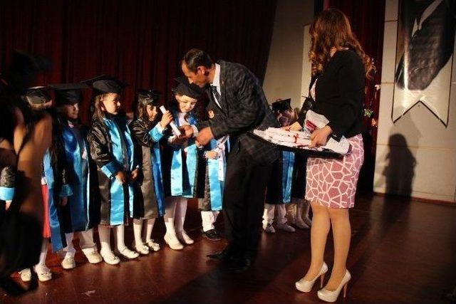 Erbosan Ortaokulu&rsquo;nda Coşkulu Mezuniyet 2