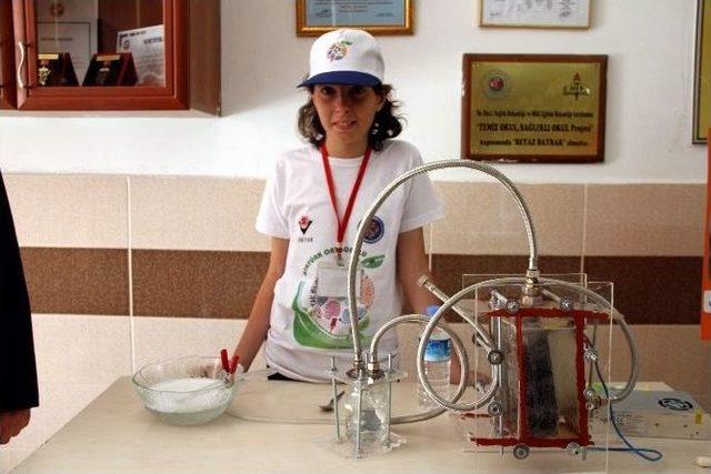 Kanseri Yenen Minik Kız Tübitak Projesi İle İlgi Odağı Oldu 1