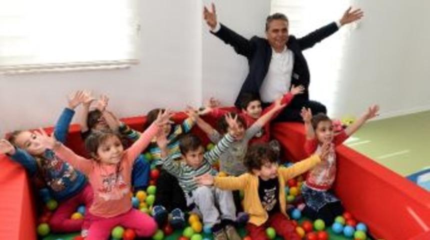 Muratpaşa Belediyesi Kreşlerine Kayıtlar Başladı