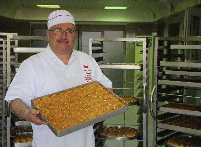 (özel Haber) Ustasından İyi Baklavanın Püf Noktaları