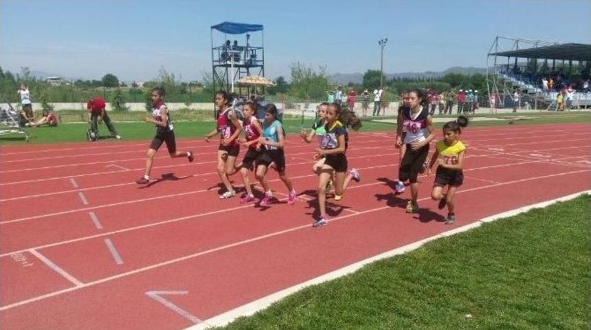 Aydın T&uuml;rkiye Atletizm Şampiyonasına Ev Sahipliği Yaptı