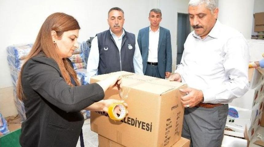 Hakkari Belediyesi&rsquo;nden Y&uuml;ksekova&rsquo;ya Yardım