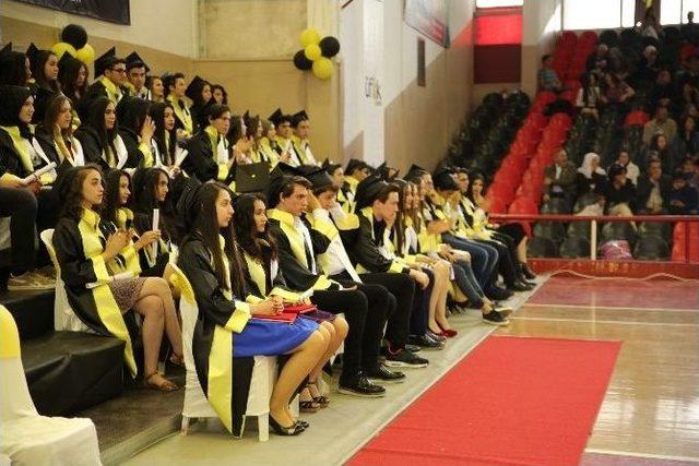 Gen&ccedil; Ufuk Lisesi&rsquo;nde İlk Mezuniyet Heyecanı 2