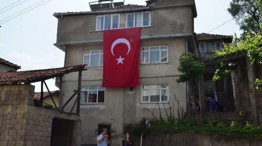 Zonguldak&rsquo;a Şehit Ateşi D&uuml;şt&uuml;