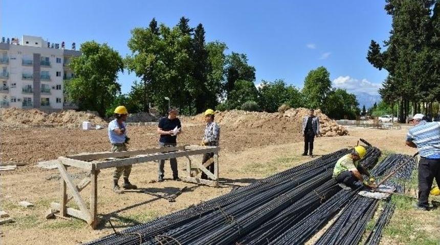 Muratpaşa &Ccedil;ocuk K&ouml;y&uuml; İnşaatı S&uuml;r&uuml;yor