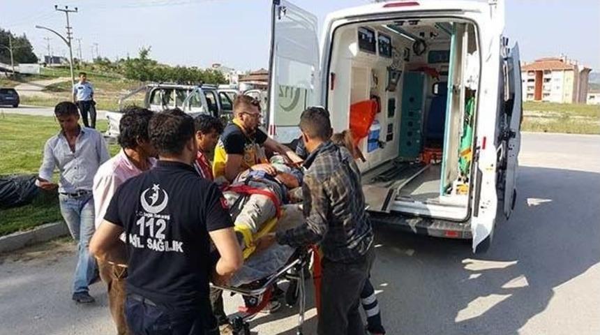 &Ouml;nce Bariyerlere &Ccedil;arptı Sonra Orta Ref&uuml;je &Ccedil;ıktı