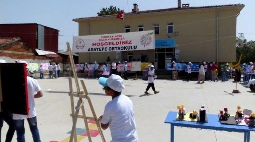 Adatepe Orta Okulunda Bilim Fuarı