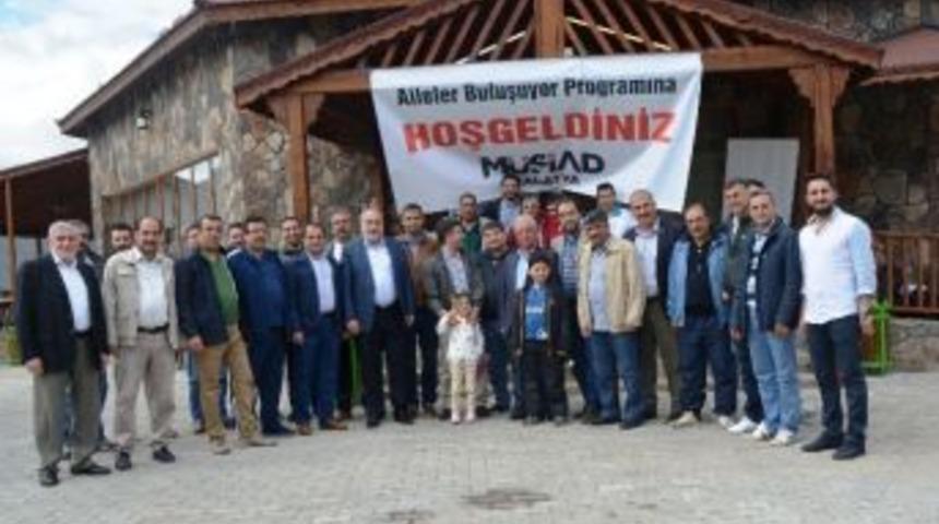 Malatya&rsquo;daki M&uuml;siad &Uuml;yeleri Piknikte Bir Araya Geldi