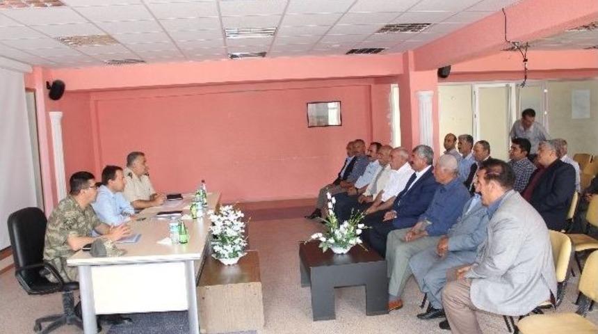 Muhtarlar Askerlik İşlemleri Konusunda Bilgilendirildi
