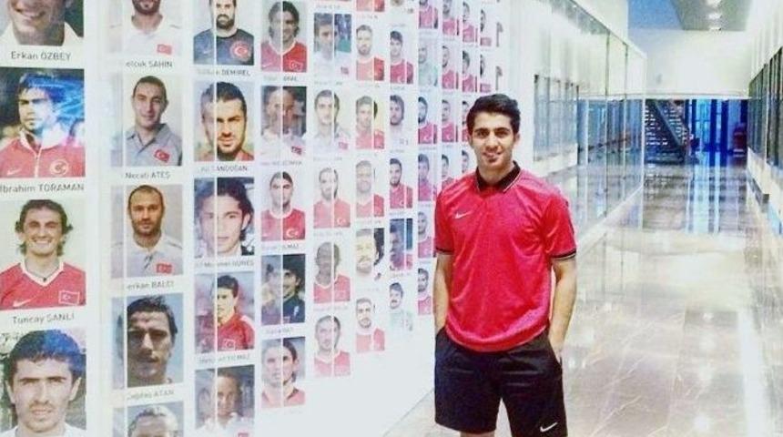 Gen&ccedil; Yaşında Uefa B Antren&ouml;rl&uuml;k Lisansı Aldı